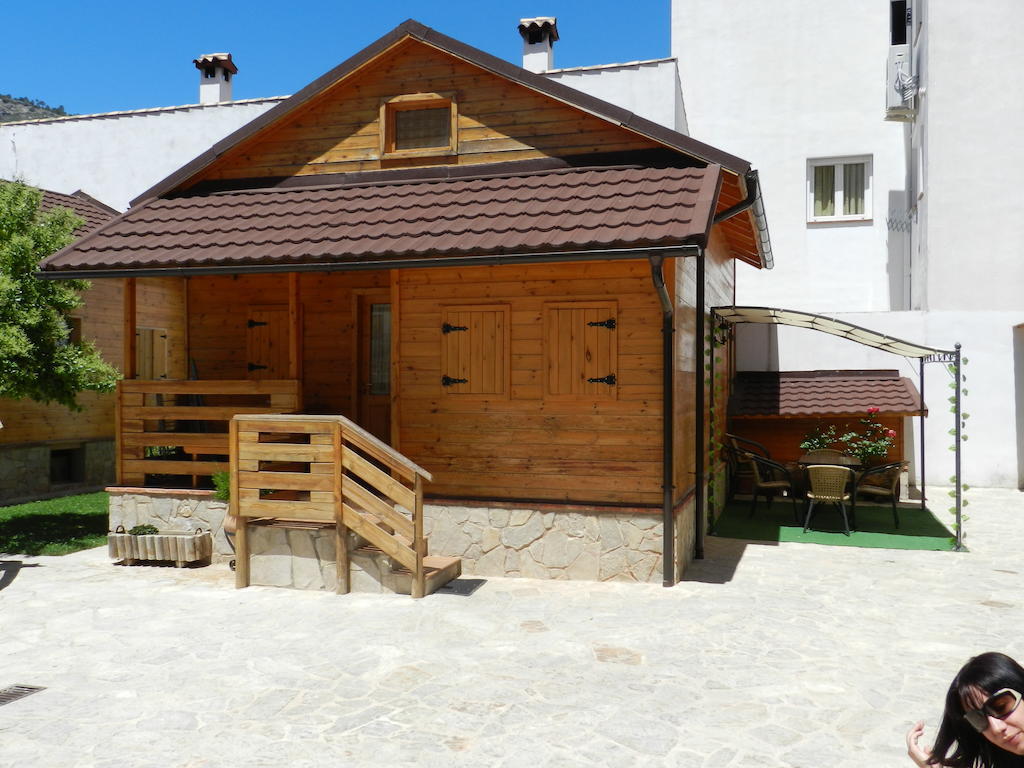 Cabanas De Madera El Rinconcillo Arroyo Frío Chambre photo