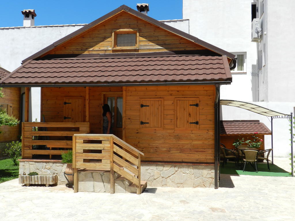 Cabanas De Madera El Rinconcillo Arroyo Frío Chambre photo